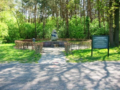 Monument Kamp Molengoot