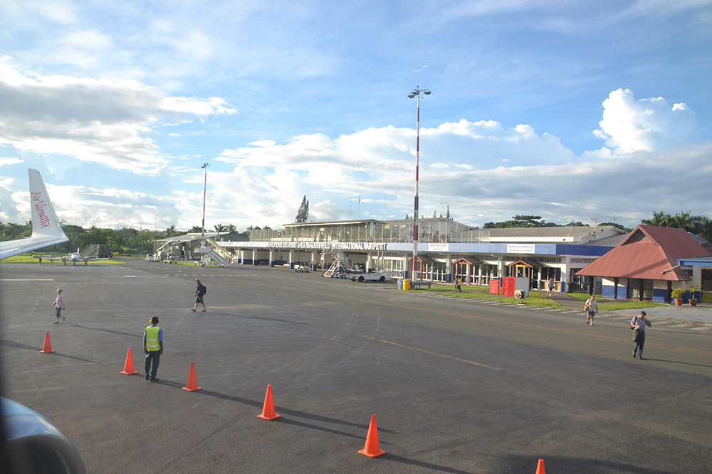 Port Vila Airport (Bauer Field)