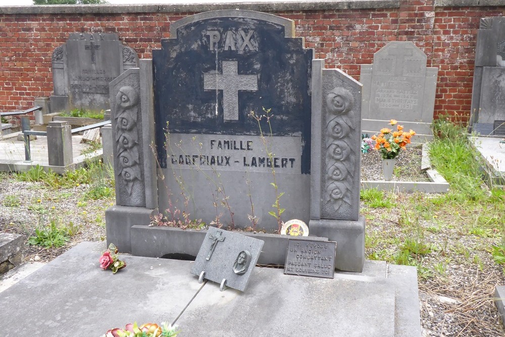 Belgian Graves Veterans Villers-le-Gambon #3