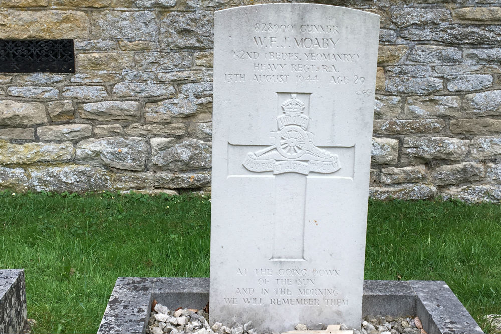 Oorlogsgraven van het Gemenebest St Swithin Church Cemetery