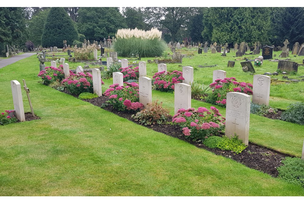 Commonwealth War Graves Warwick Cemetery