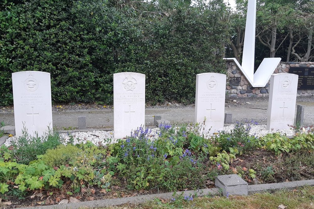 Commonwealth War Graves General Cemetery Koudum