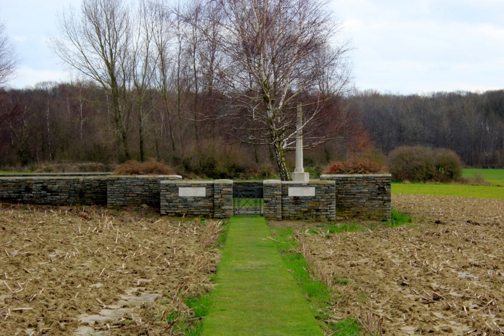 Croonaert Chapel Commonwealth War Cemetery