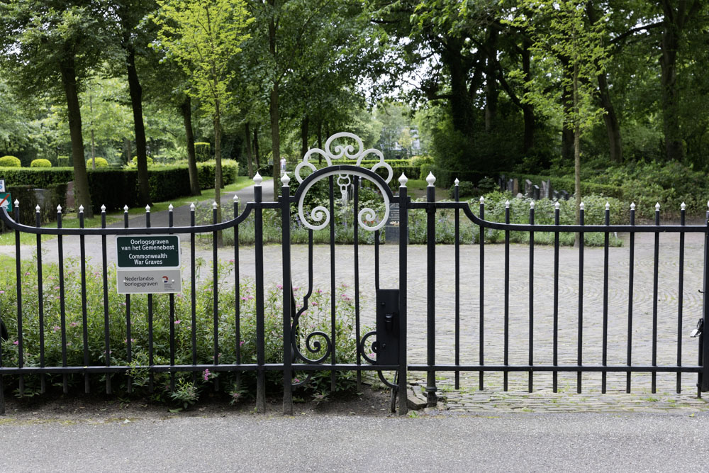 Nederlandse Oorlogsgraven Wapenveld