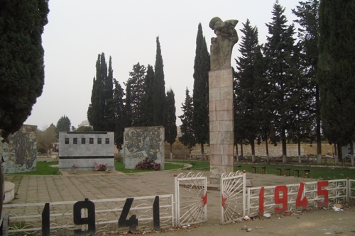 War Memorial Ashaghi