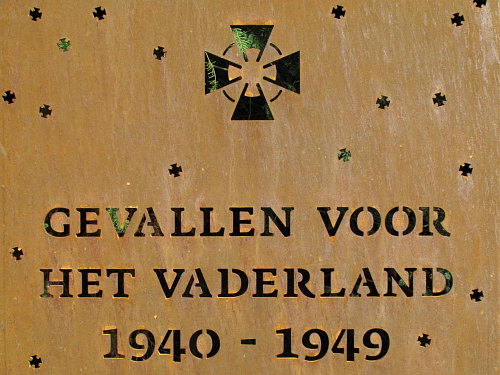 Memorial Killed Soldiers Ede #2