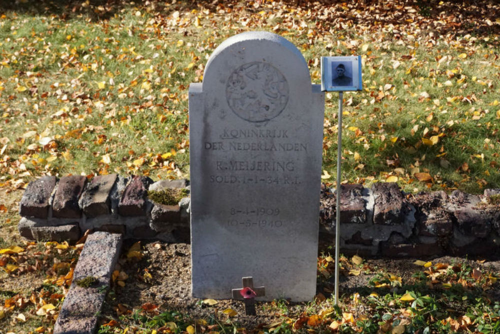 Dutch War Grave General Cemetery Schoonebeek