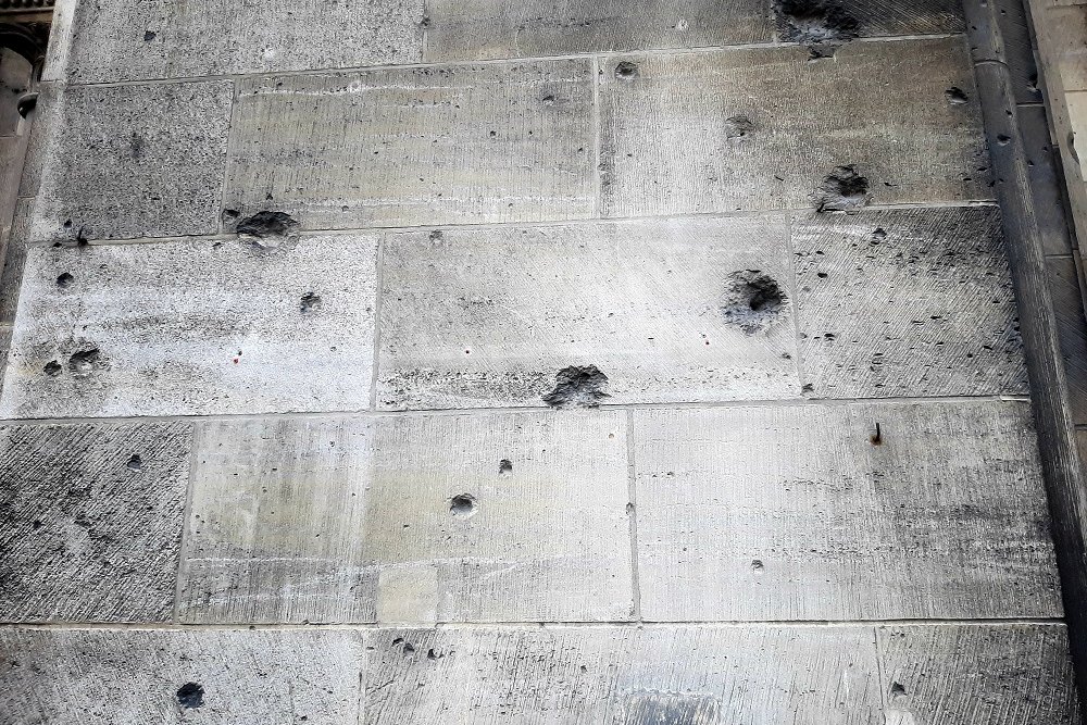 Bullet hits Notre-Dame Epernay #4