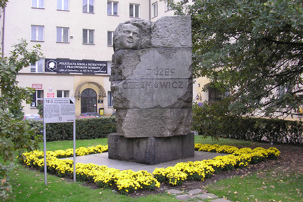 Monument Jozef Czechowicz