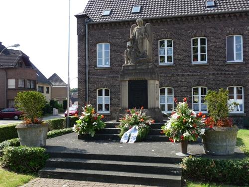 War Memorial Straberg #2