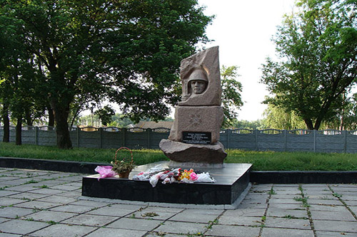 Sovjet Oorlogsbegraafplaats Pryluky
