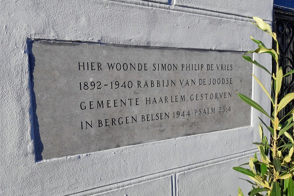 Memorial Rabbi Simon Philip de Vries