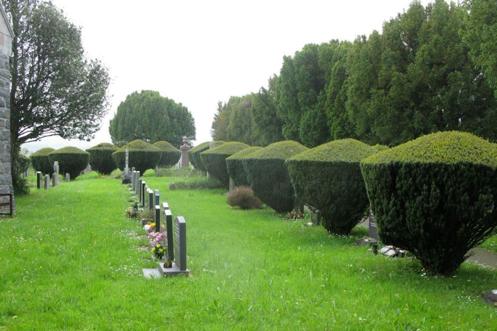 Commonwealth War Graves St. Cross Churchyard