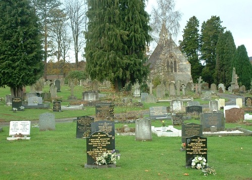 Commonwealth War Graves Kington Cemetery