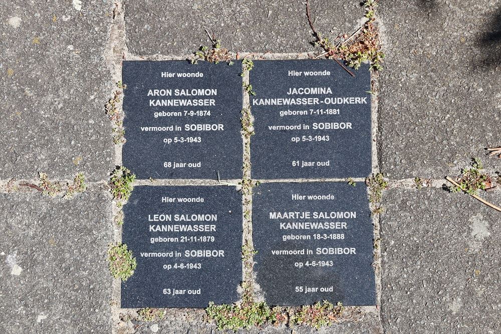 Memorial Stones Maclaine Pontstraat 9
