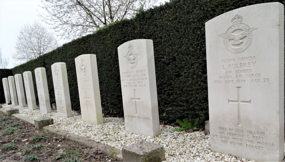 Commonwealth War Graves General Cemetery Varsseveld