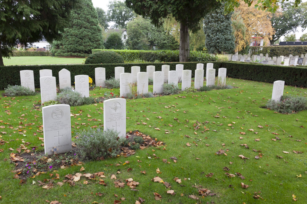 Oorlogsgraven van het Gemenebest Algemene Begraafplaats Rhenen