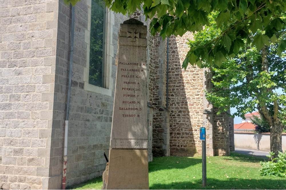 War Memorial Saint-Cyprien #4