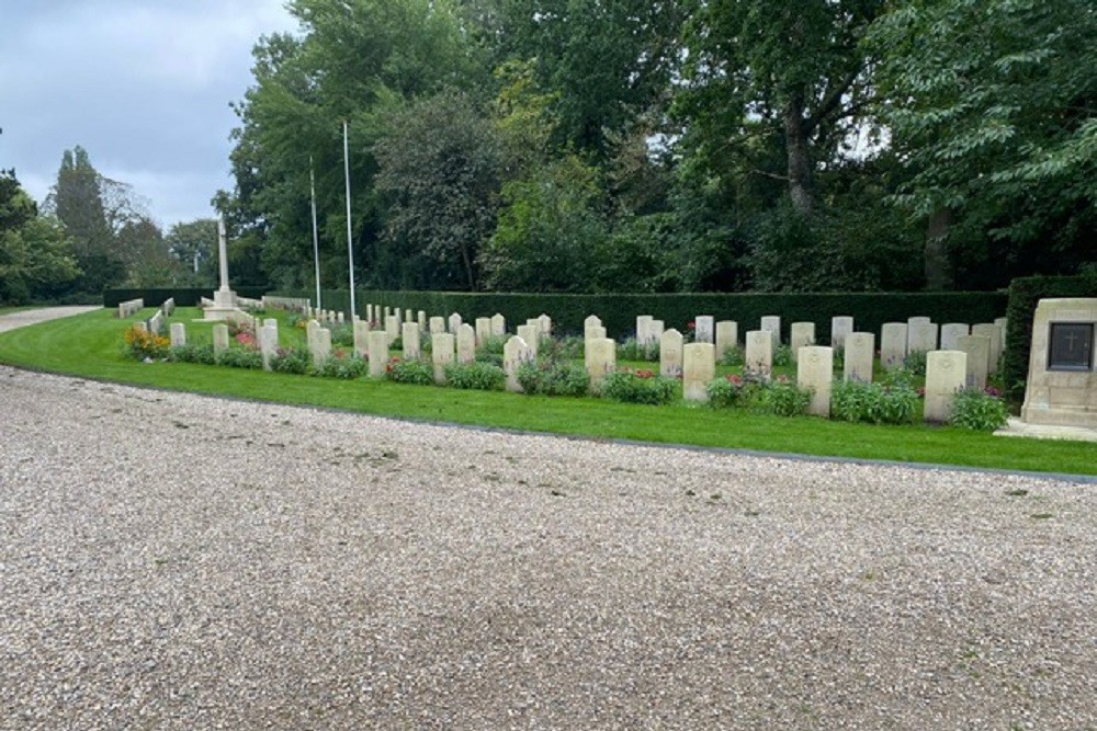 Commonwealth War Graves New Eastern Cemetery Amsterdam
