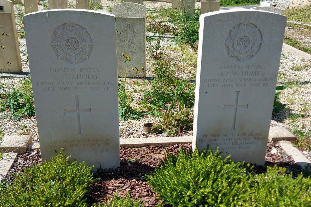 Oorlogsgraven van het Gemenebest Villiers-le-Sec
