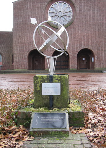 Monument Verwoeste Kerk Melderslo
