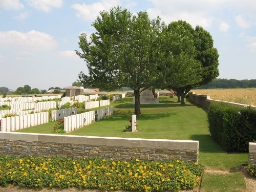 Commonwealth War Cemetery Crouy