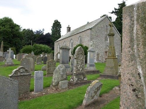 Commonwealth War Graves Dunnichen Parish Churchyard