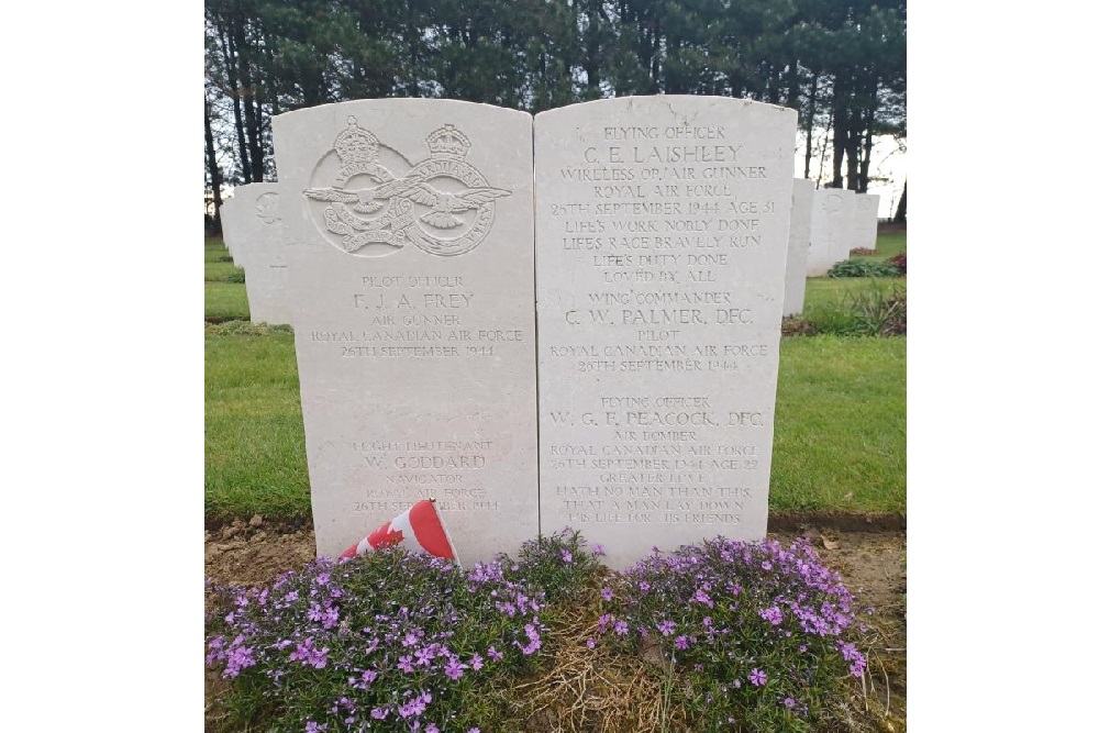 Canadian War Cemetery Calais #4