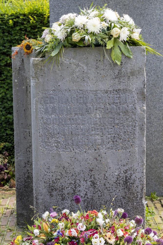 War Memorial Beek en Donk 