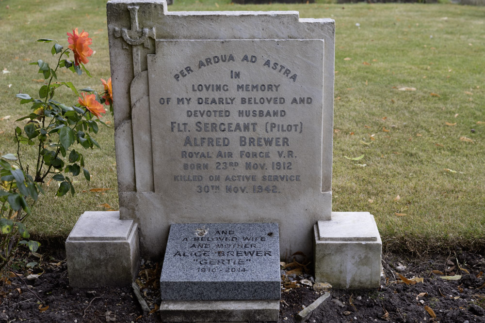 Oorlogsgraven van het Gemenebest Ringwood Cemetery #2