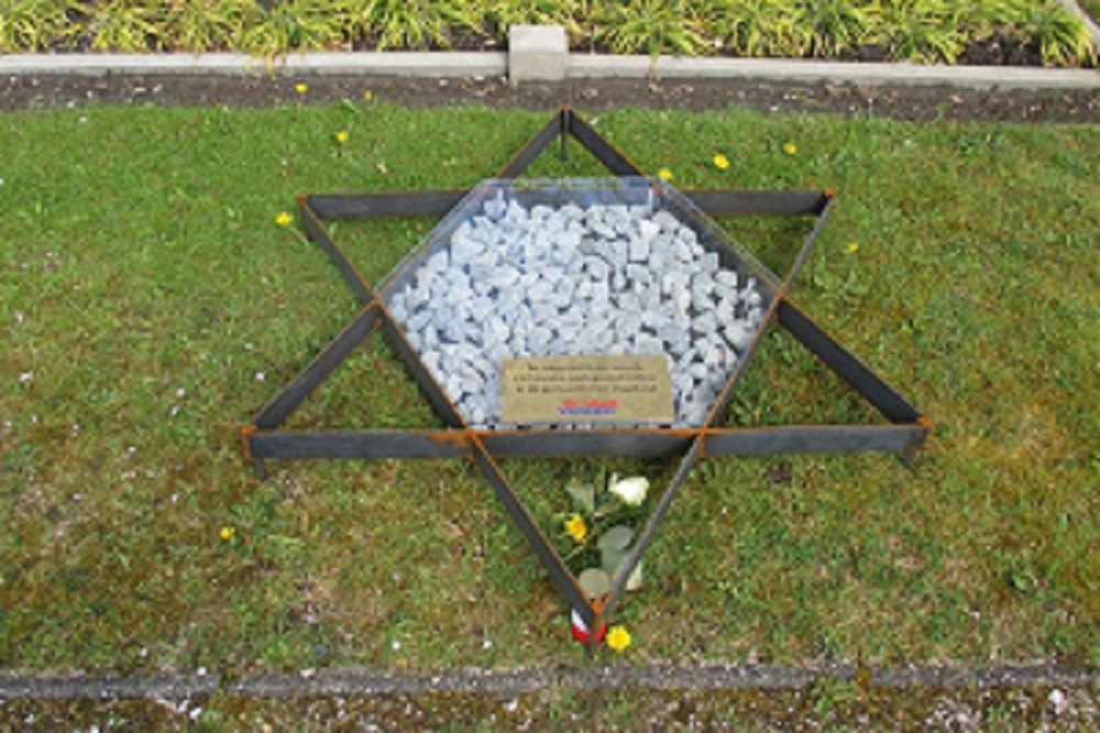 Joods Monument Leens