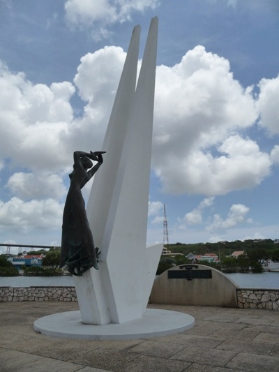 War Memorial Curaçao - Willemstad - TracesOfWar.com