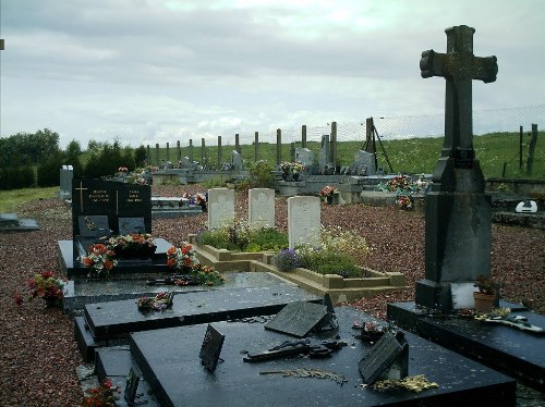Commonwealth War Graves La Valle-Multre