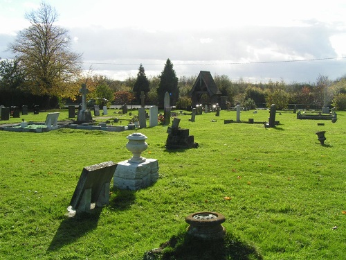 Commonwealth War Graves Lavendon Cemetery