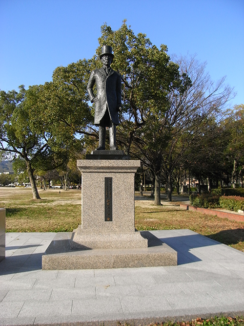 Monument Admiraal Kato Tomosaburo