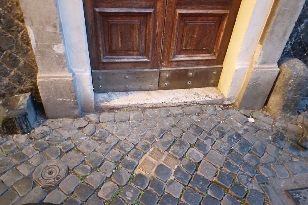 Stumbling Stones Via della Luce 13 #2