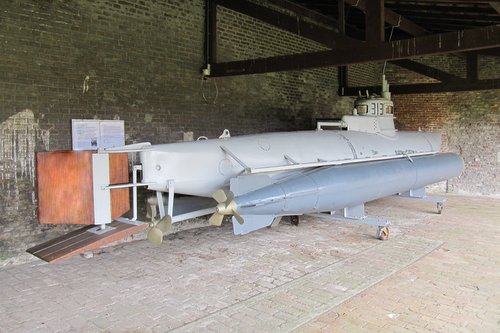 Biber mini submarine - Vlissingen - TracesOfWar.com