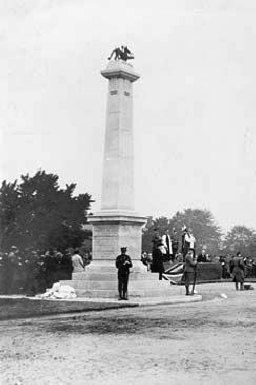 Monument North Staffordshire Regiment