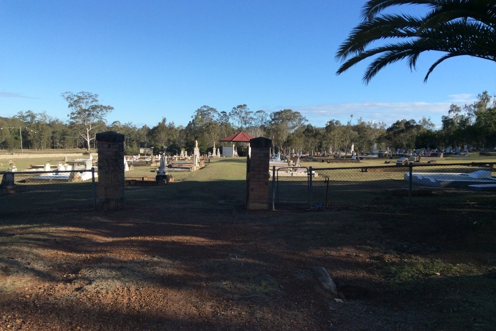 Commonwealth War Graves Esk Cemetery