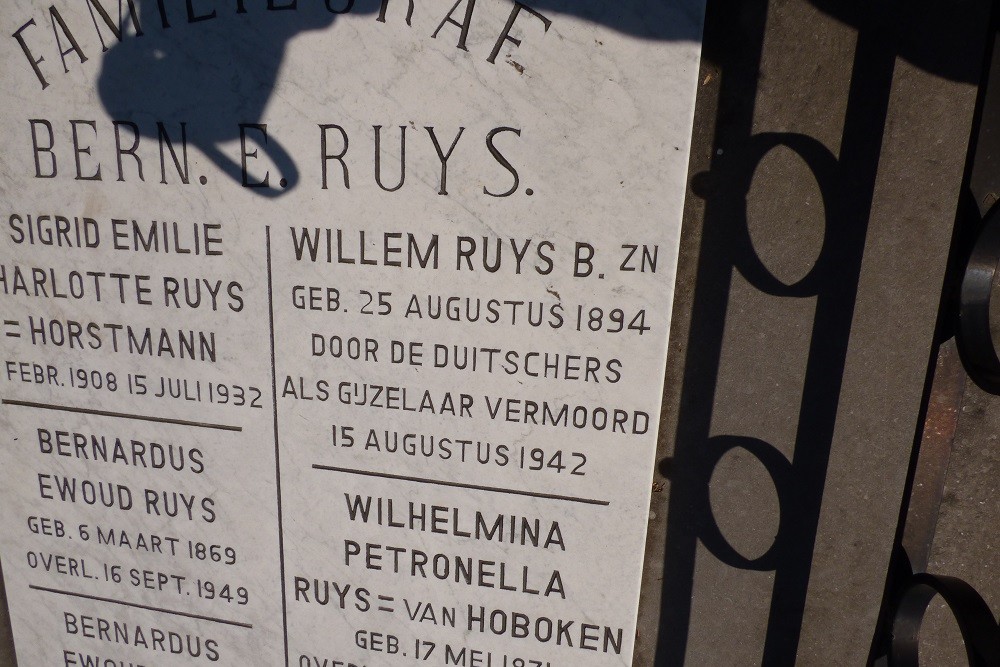 Dutch War Graves Dutch Reformed Cemetery Hillegersberg