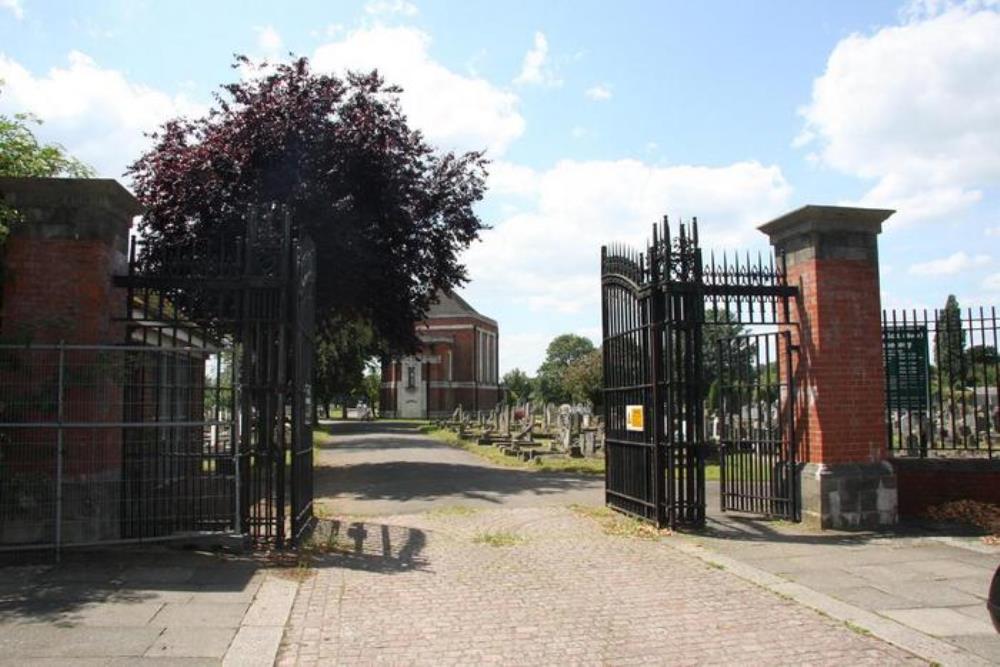 Oorlogsgraven van het Gemenebest Chiswick New Cemetery