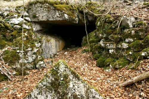 Alpenmuur - Ondergrondse Bunker Studena (E)