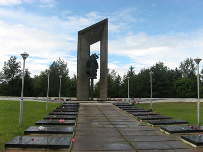Sovjet Oorlogsbegraafplaats Karmanovo