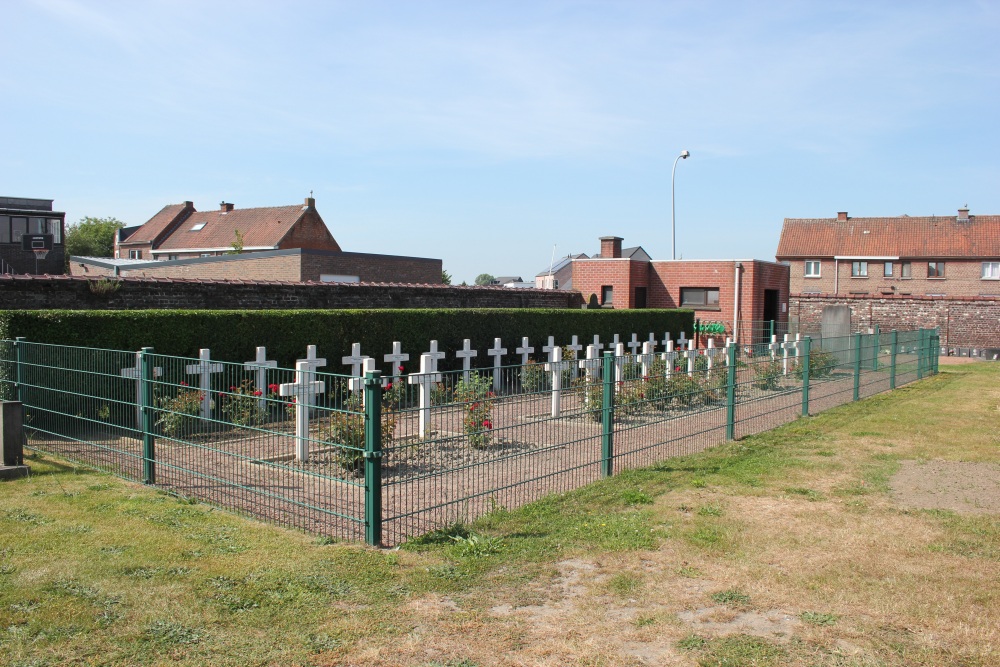French War Graves Petegem-aan-de-Leie