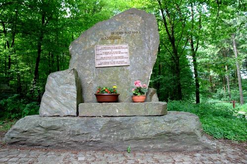 Monument Voormalig Massagraf Soldaten