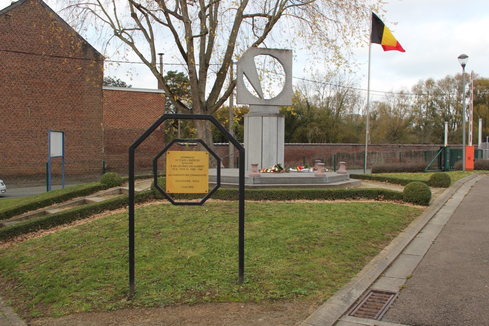 War Memorial Genappe