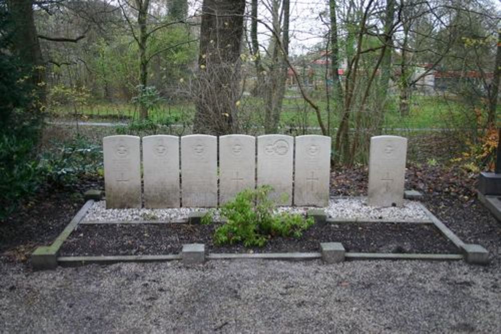 Oorlogsgraven van het Gemenebest Begraafplaats Esserveld