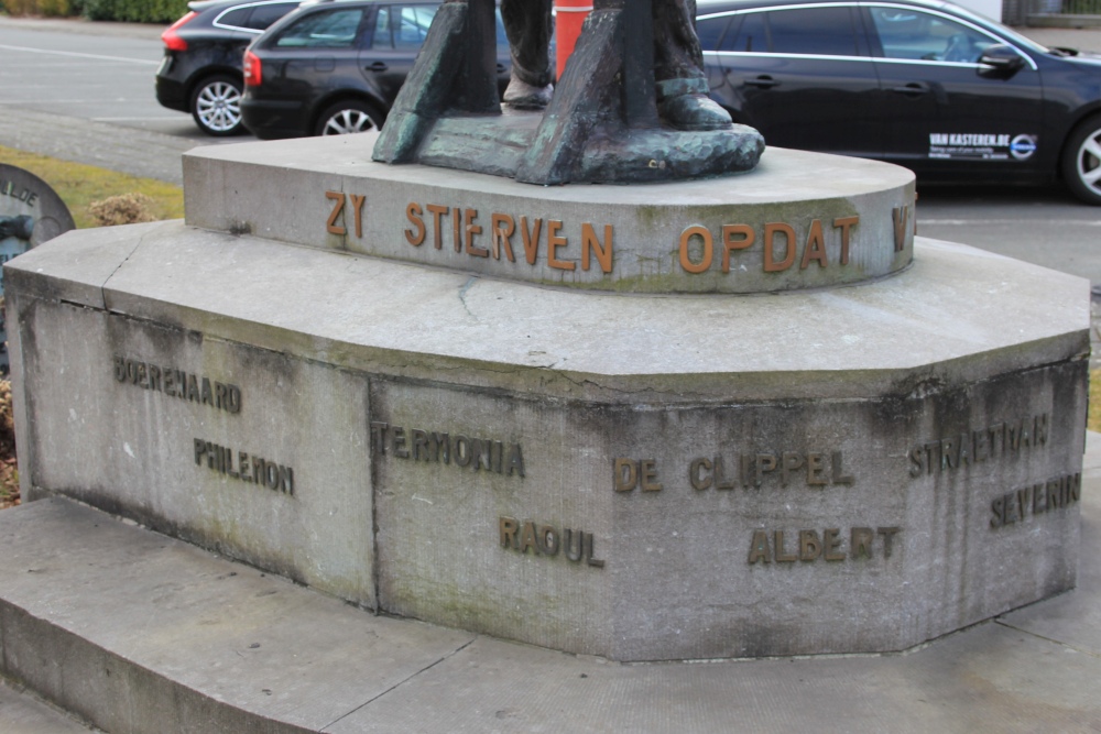 Memorial Fallen of the Resistance Grembergen #3