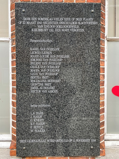 Memorial bombing 22 March 1945 Kieldrecht #2