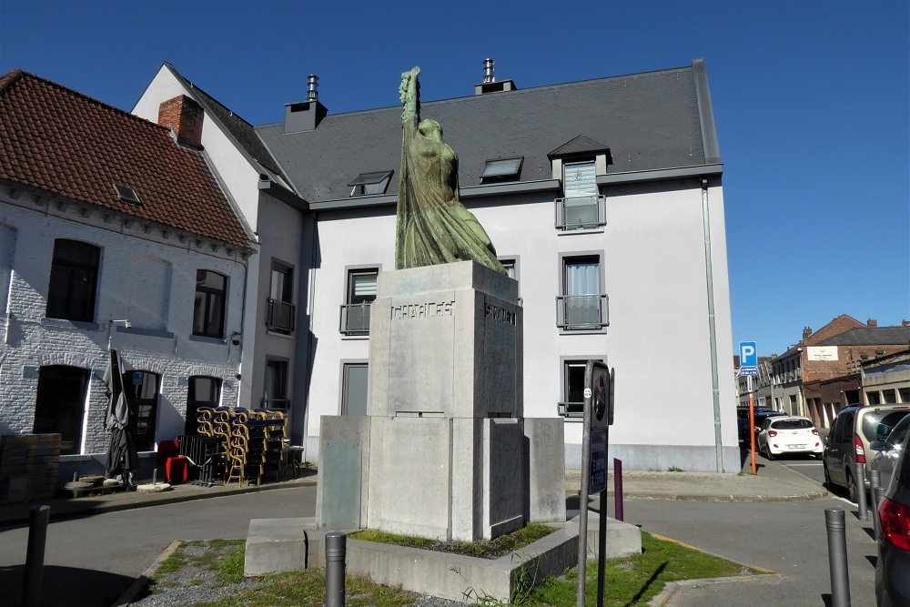 Monument Charles Simonet Mons